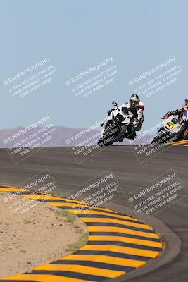 media/Oct-09-2022-SoCal Trackdays (Sun) [[95640aeeb6]]/Turns 9 and 10 (1050am)/